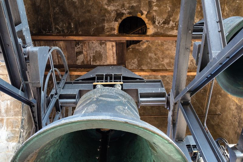 Campanone all'Interno della Torre di Bergamo