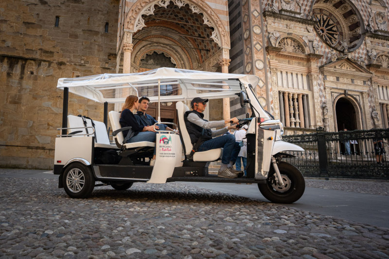 Esperienze a Bergamo - Tour in tuk tuk con BergamobyTukTuk