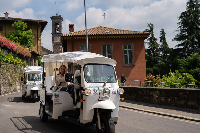 Tour In Tuk Tuk Con Bergamo By Tuk Tuk